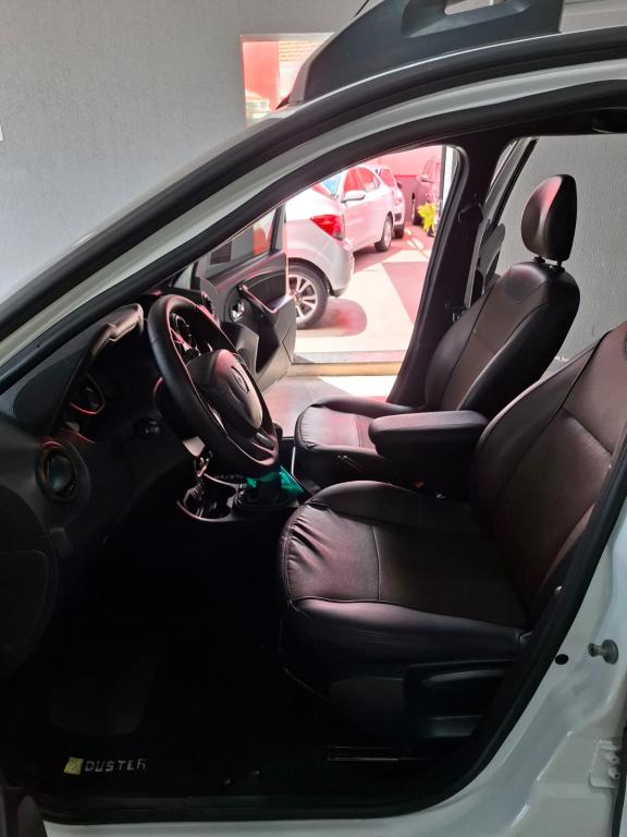 RENAULT Duster - Foto