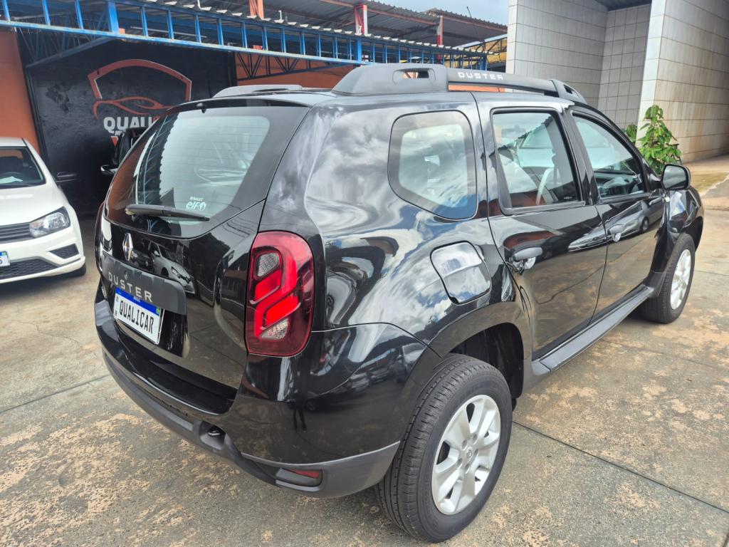 RENAULT Duster - Foto