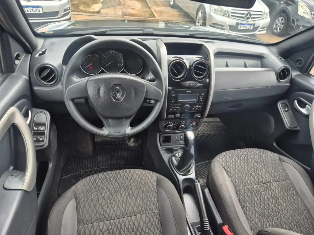 RENAULT Duster - Foto