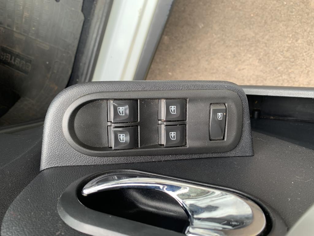 RENAULT Duster - Foto