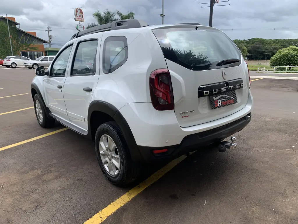 RENAULT Duster - Foto