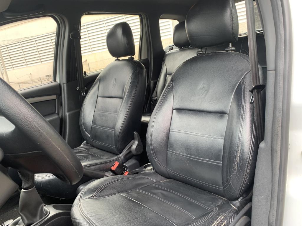 RENAULT Duster - Foto