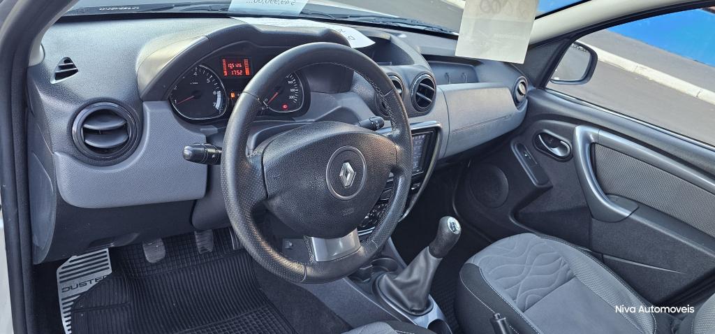 RENAULT Duster - Foto