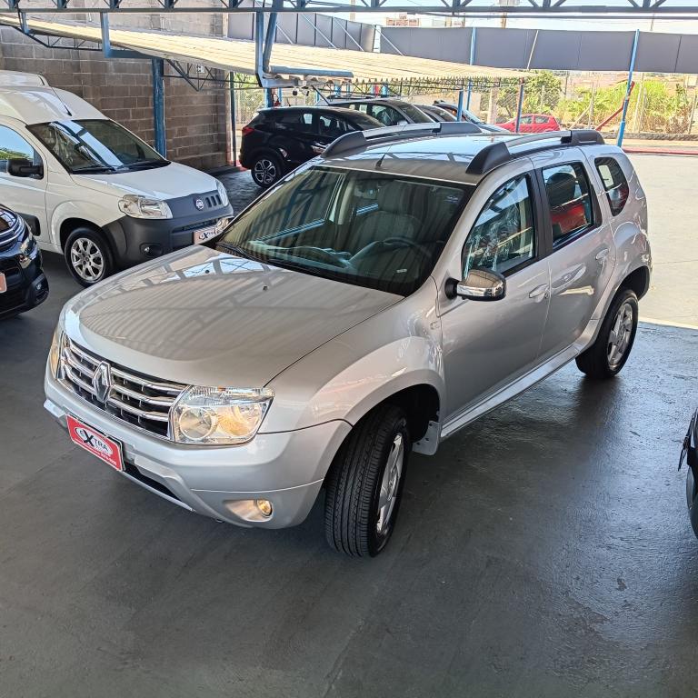 RENAULT Duster - Foto