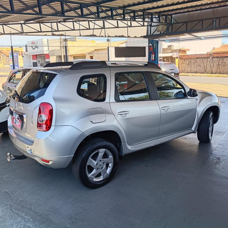 RENAULT Duster - Foto