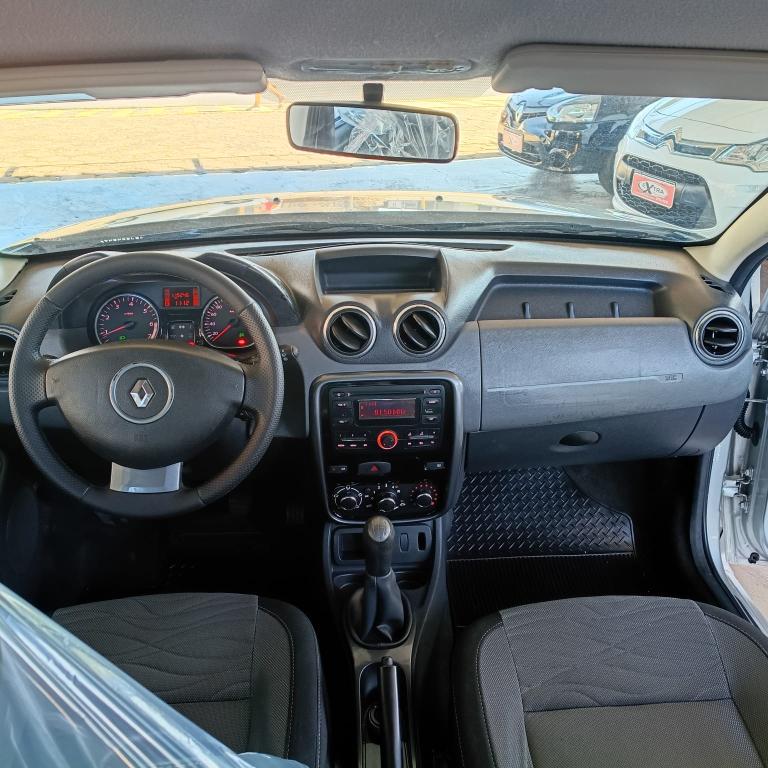 RENAULT Duster - Foto