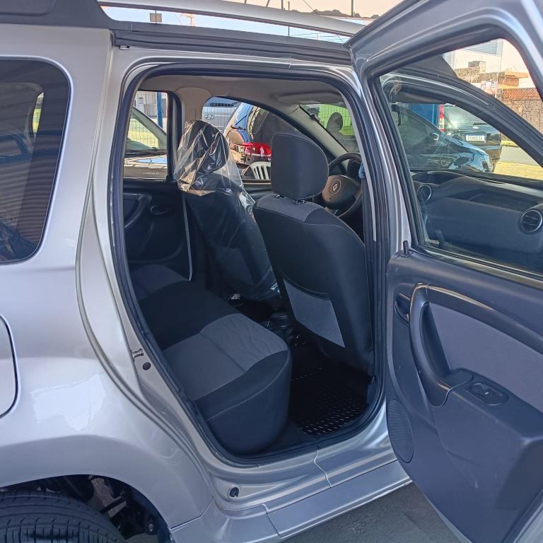 RENAULT Duster - Foto