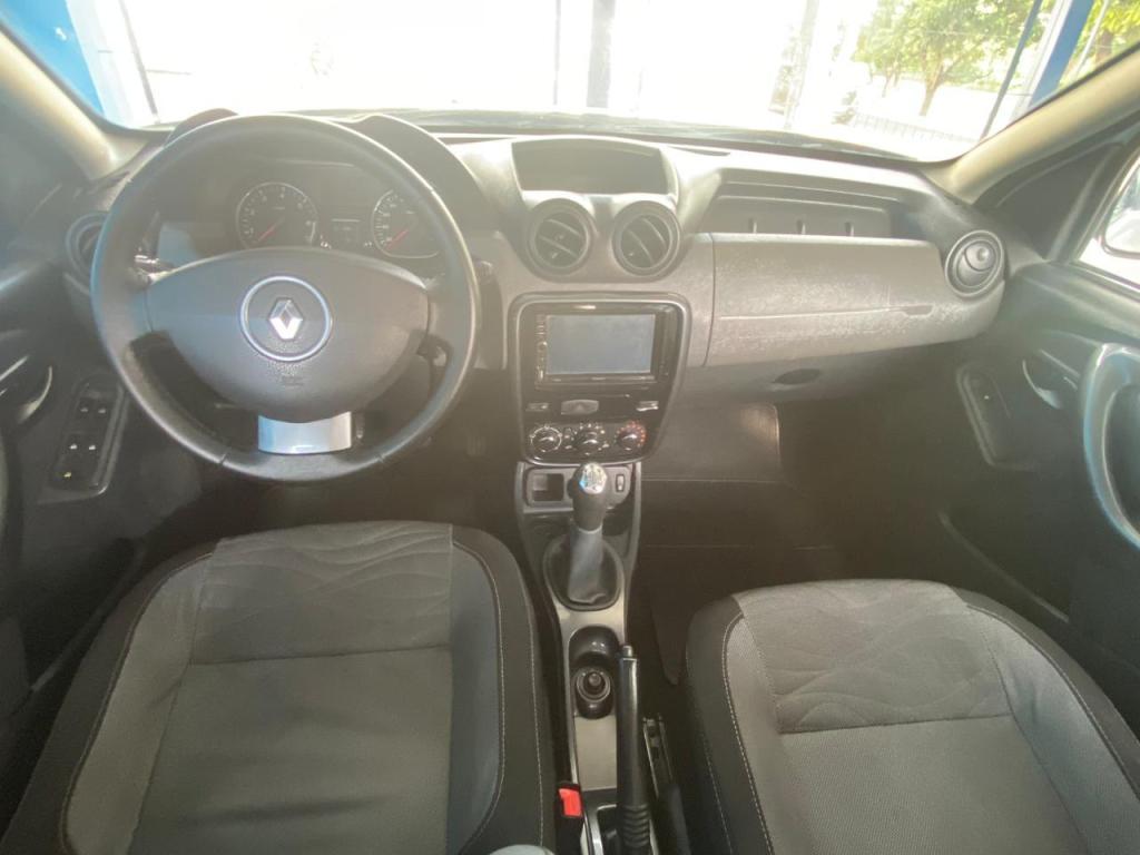 RENAULT Duster - Foto