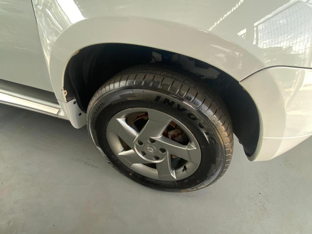 RENAULT Duster - Foto