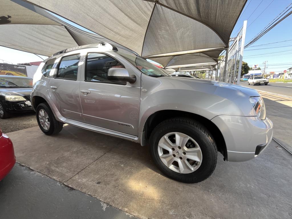 RENAULT Duster - Foto