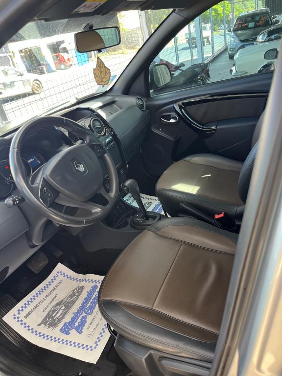 RENAULT Duster - Foto