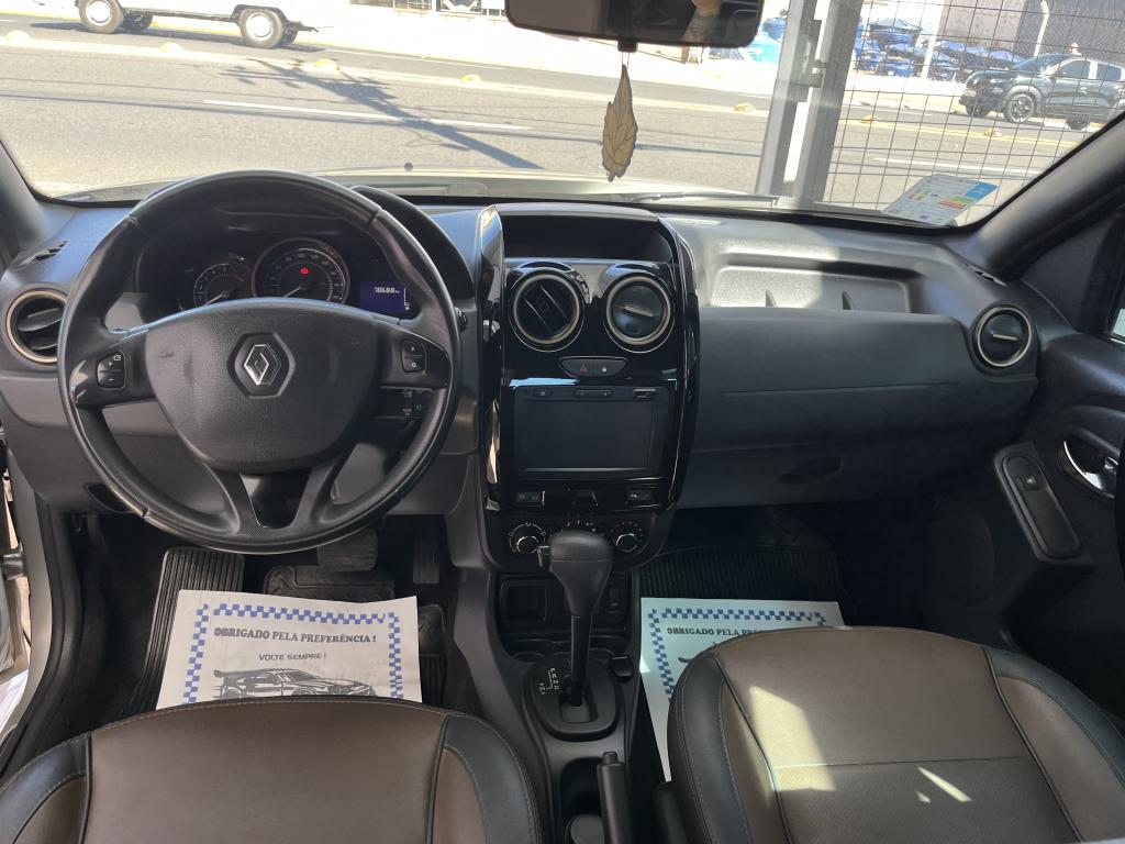 RENAULT Duster - Foto