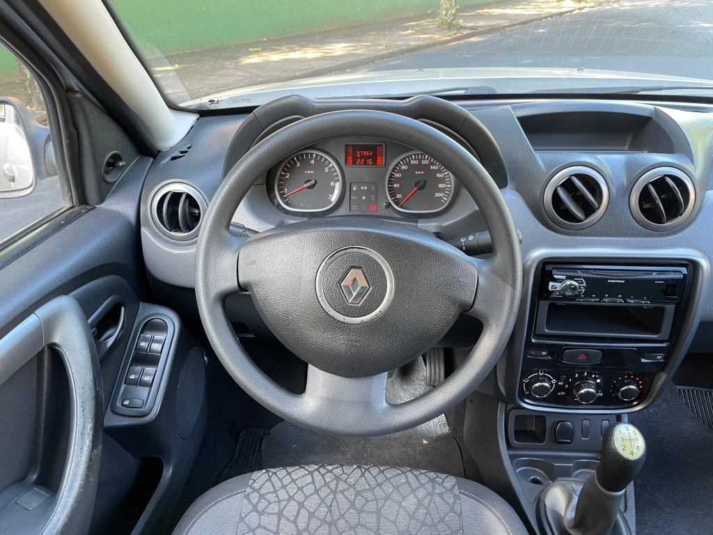 RENAULT Duster - Foto
