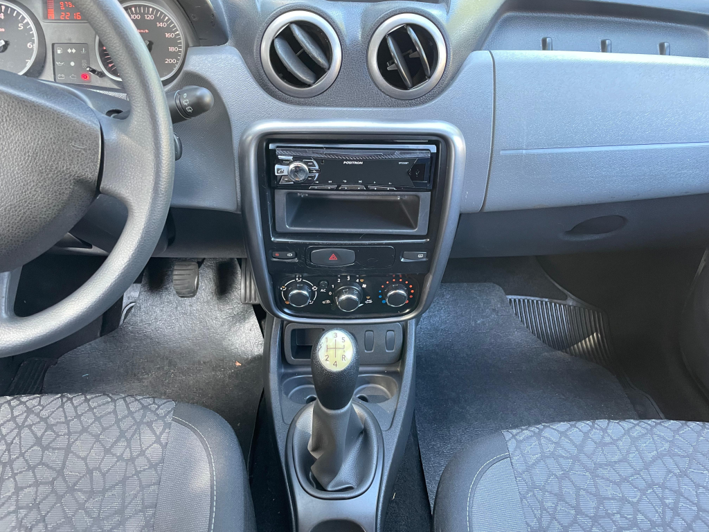RENAULT Duster - Foto