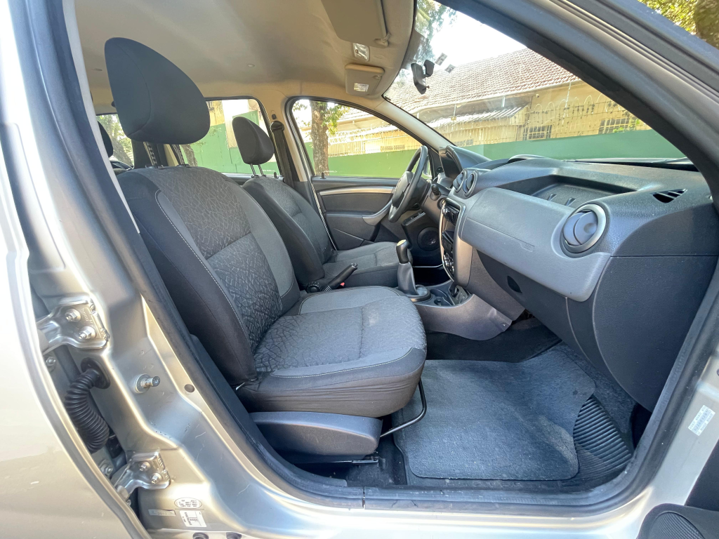 RENAULT Duster - Foto