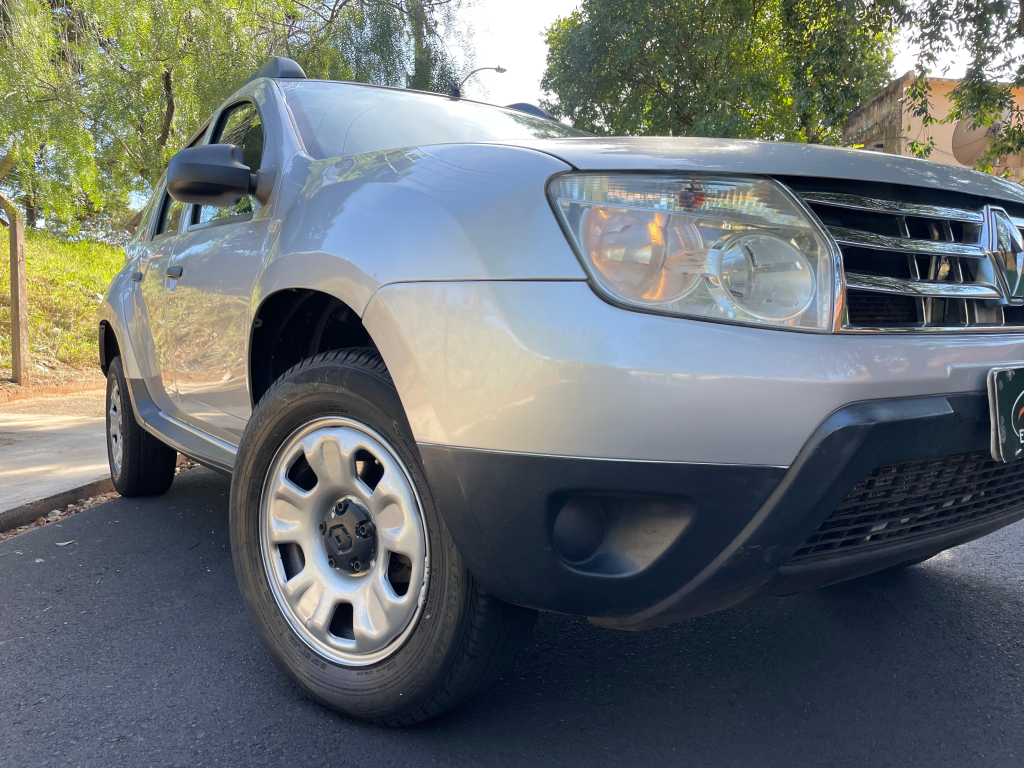 RENAULT Duster - Foto