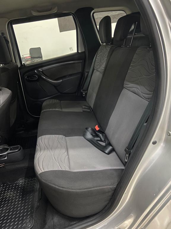 RENAULT Duster - Foto
