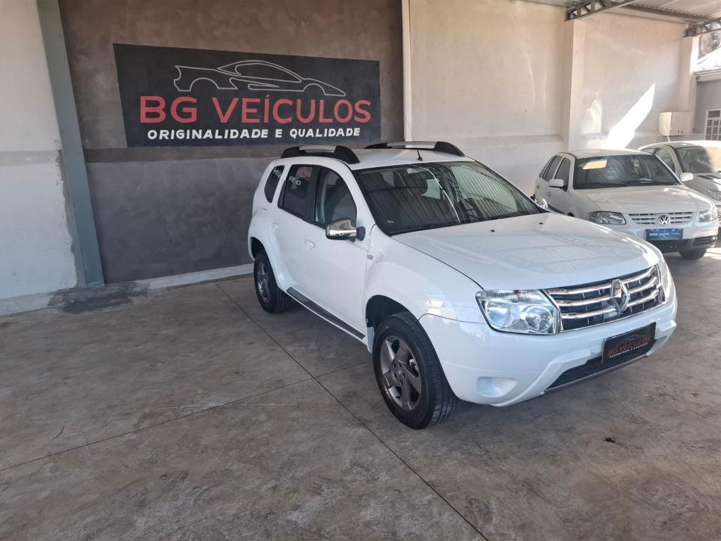 RENAULT Duster - Foto