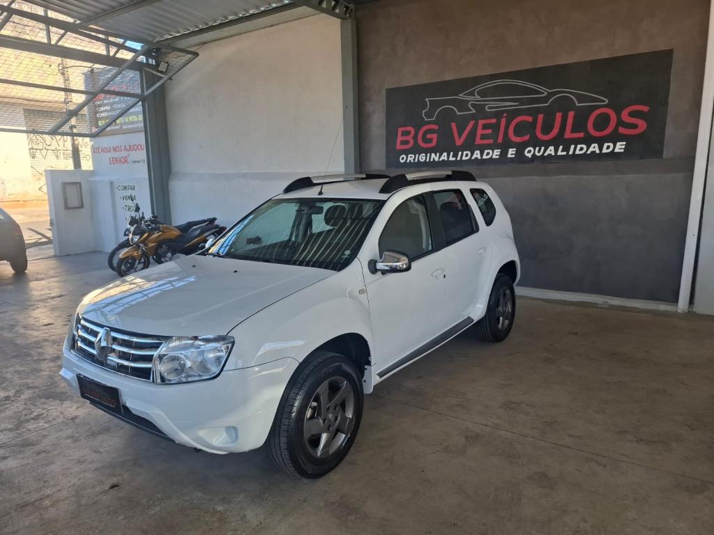 RENAULT Duster - Foto