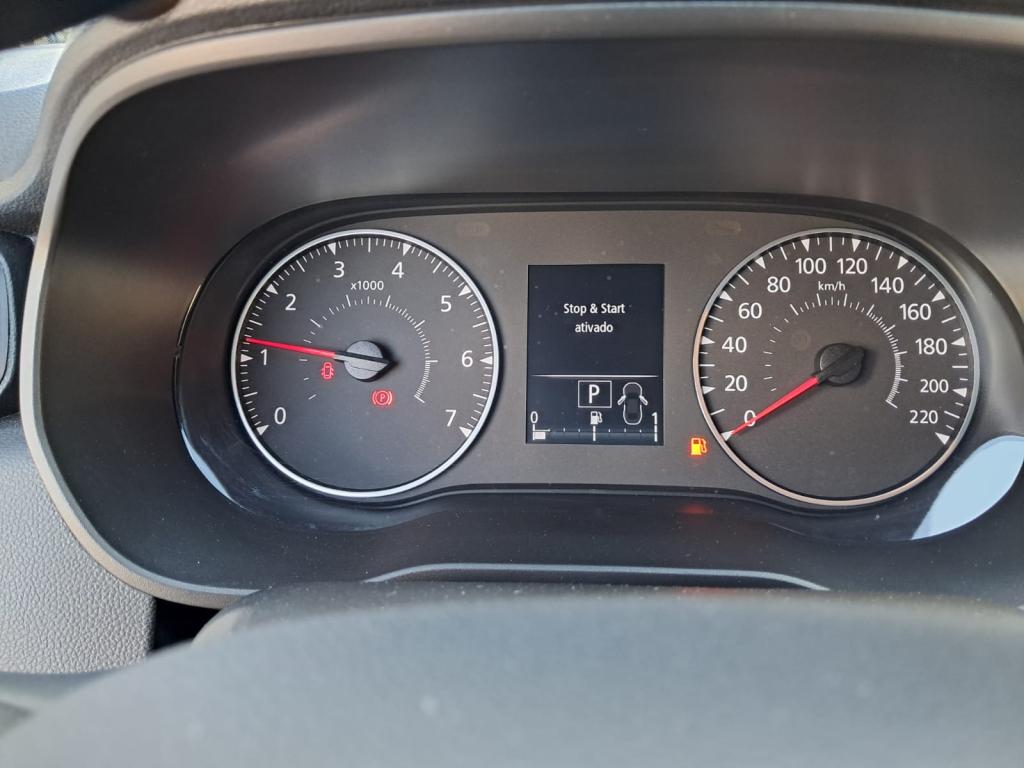 RENAULT Duster - Foto