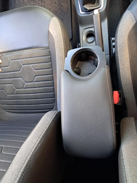 RENAULT Duster - Foto