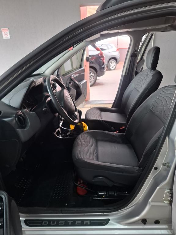 RENAULT Duster - Foto