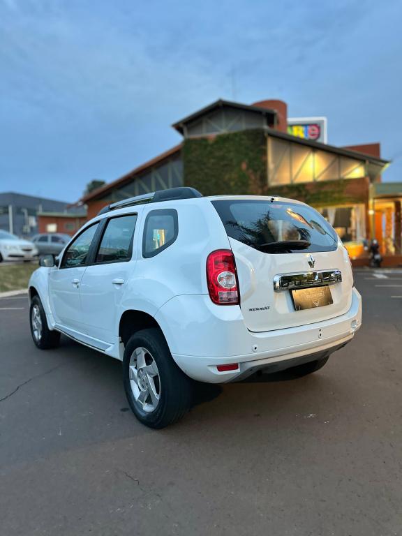 RENAULT Duster - Foto