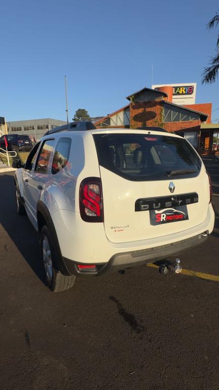 RENAULT Duster - Foto
