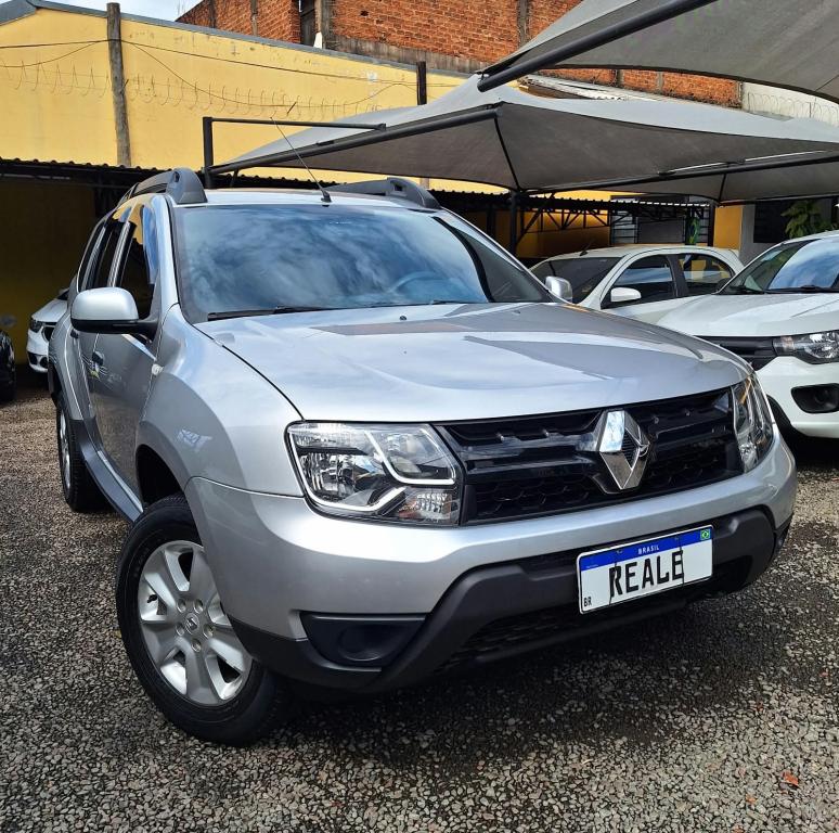RENAULT Duster - Foto