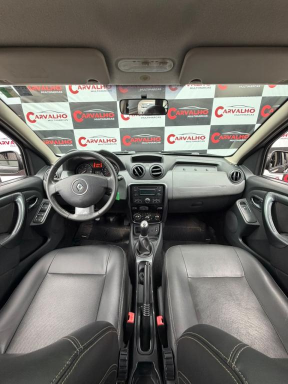 RENAULT Duster - Foto