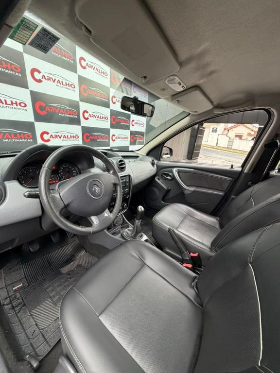 RENAULT Duster - Foto