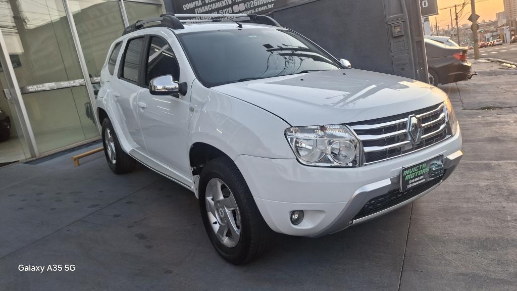 RENAULT Duster - Miniatura