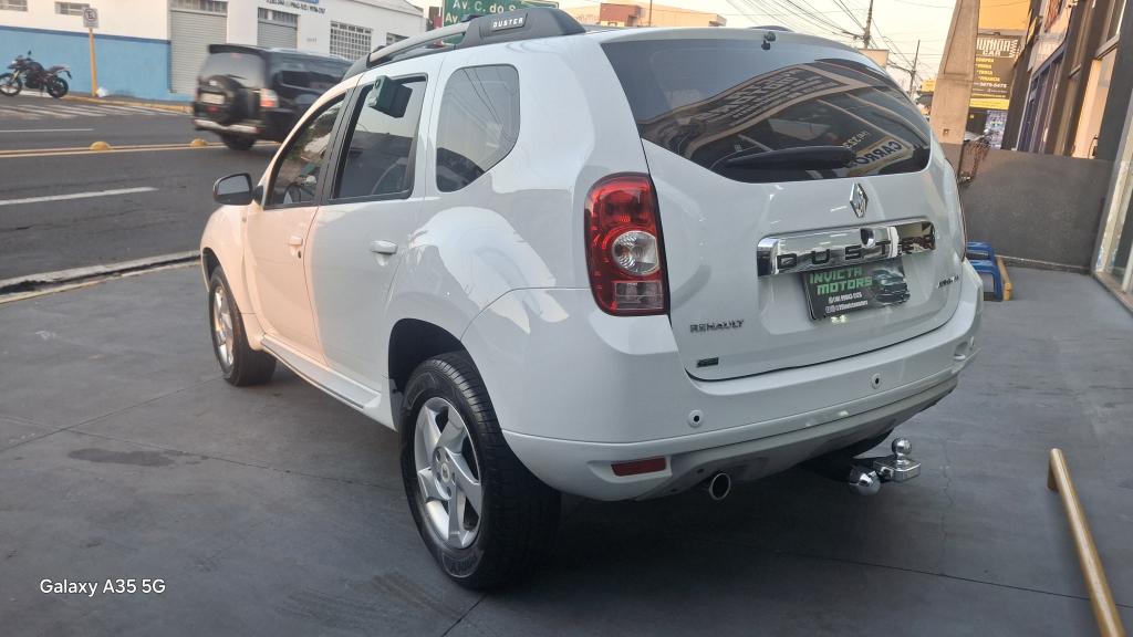 RENAULT Duster - Miniatura