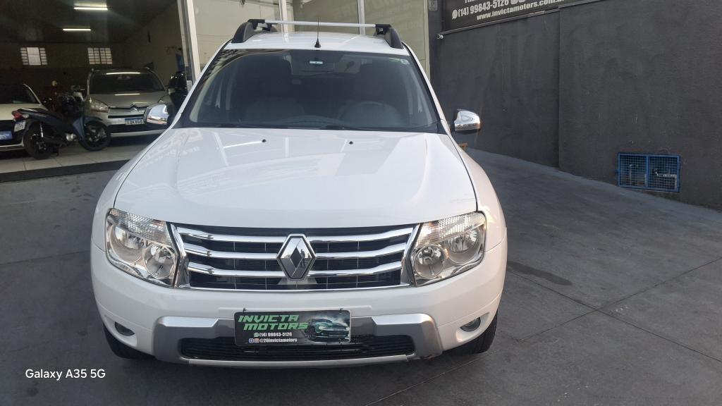 RENAULT Duster - Miniatura