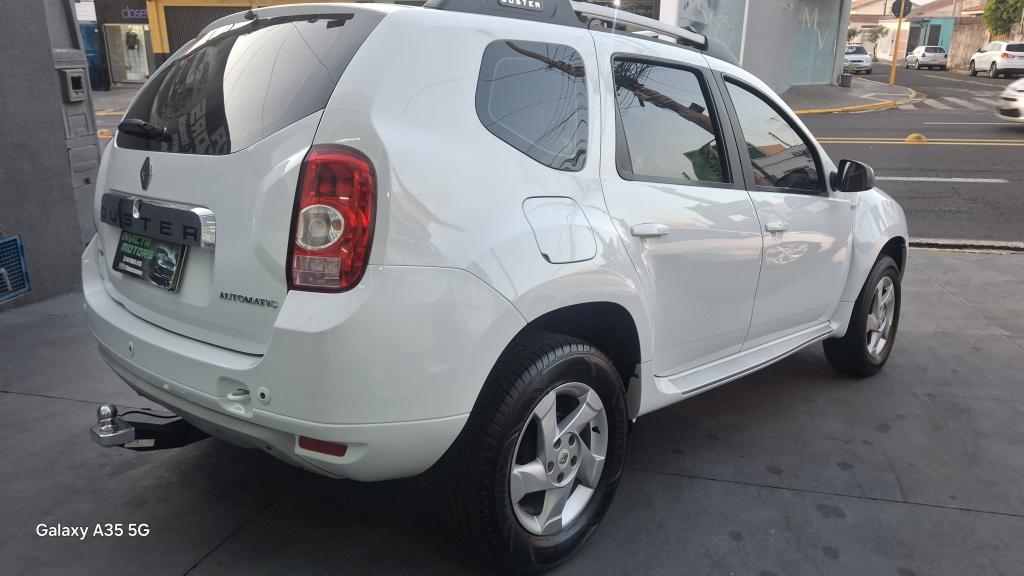 RENAULT Duster - Miniatura