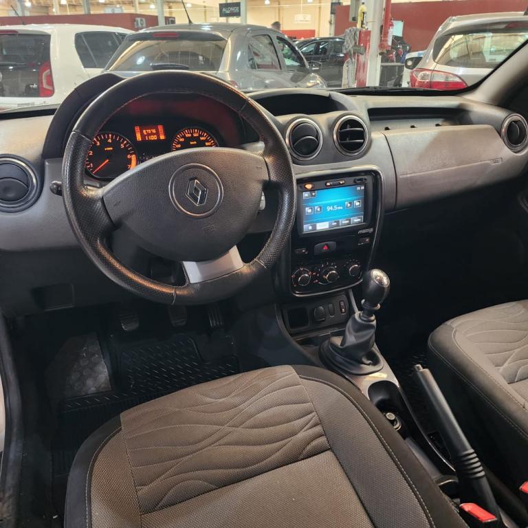 RENAULT Duster - Foto