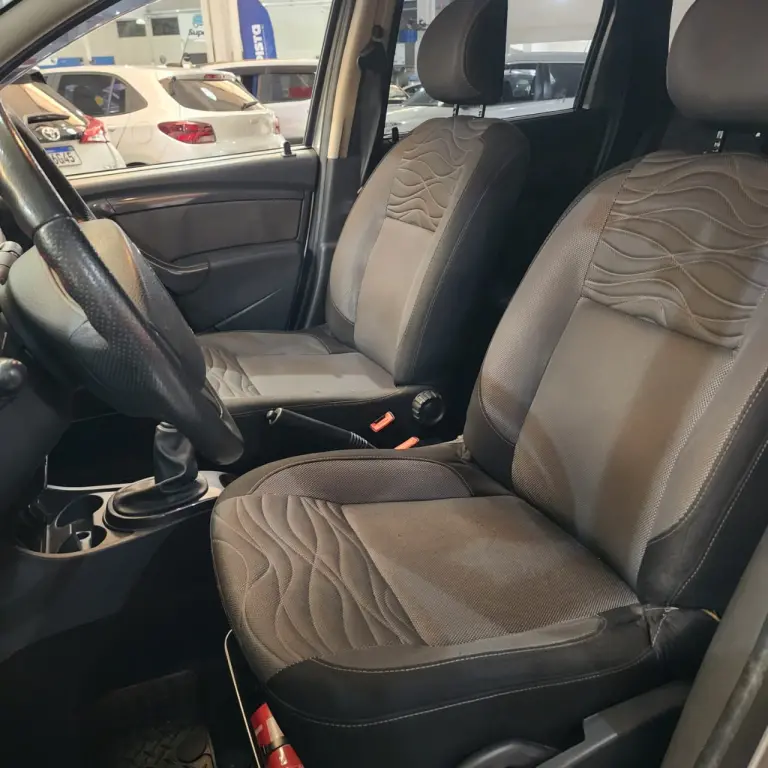 RENAULT Duster - Foto