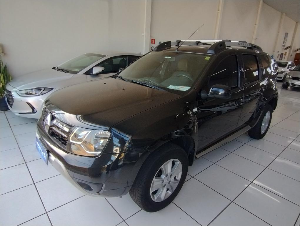 RENAULT Duster - Foto