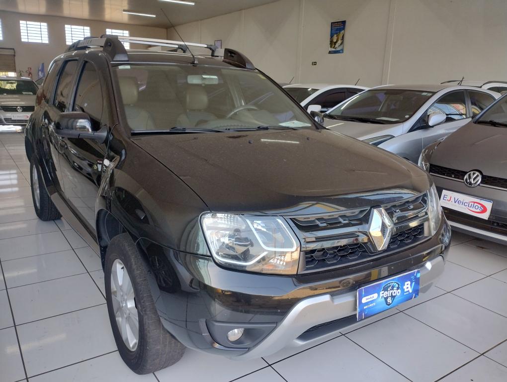 RENAULT Duster - Foto