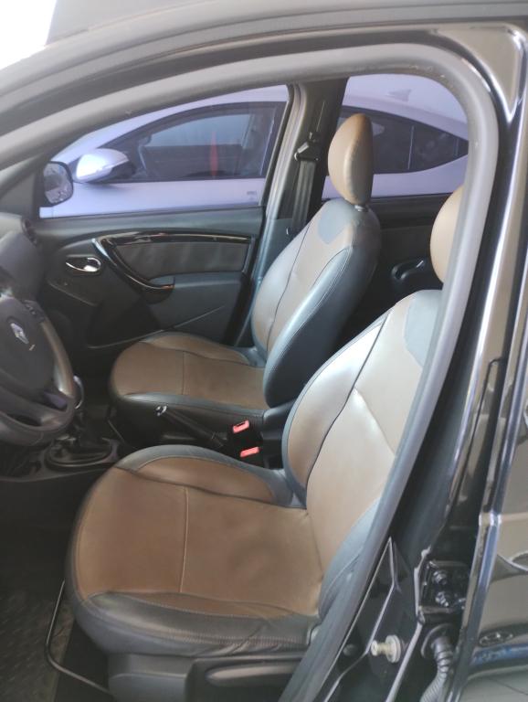 RENAULT Duster - Foto