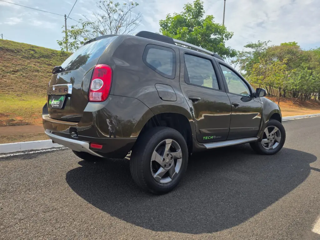 RENAULT Duster - Foto