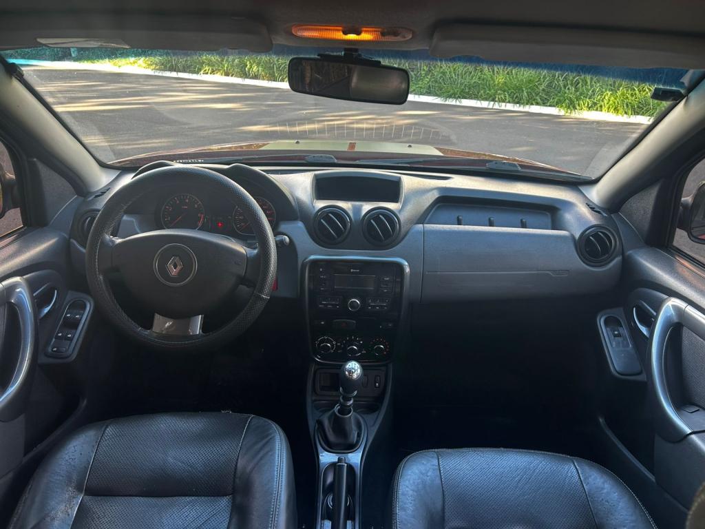 RENAULT Duster - Foto