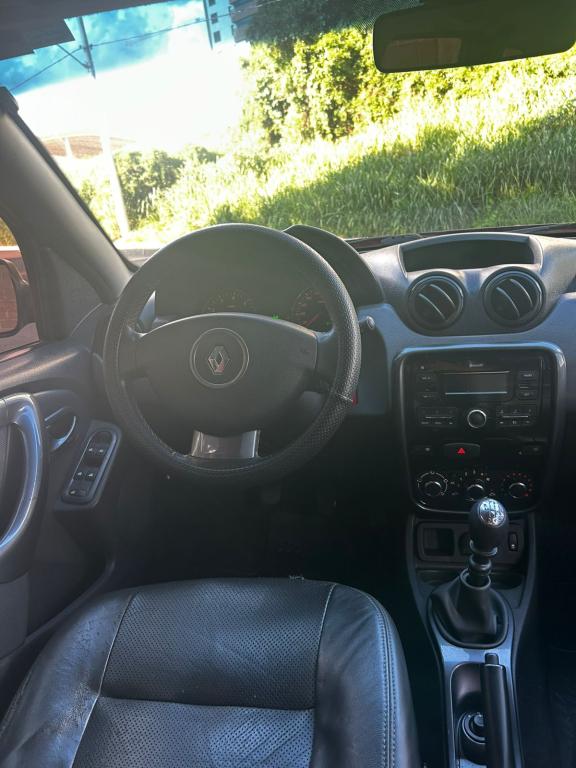 RENAULT Duster - Foto