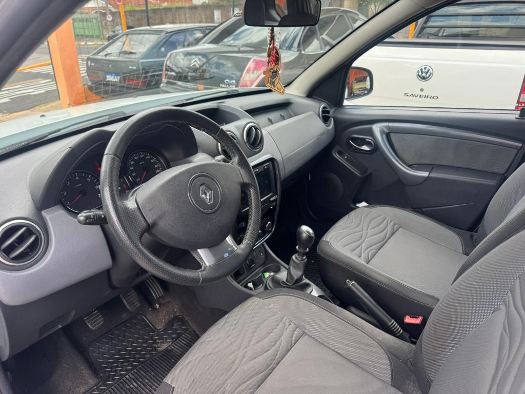 RENAULT Duster - Foto