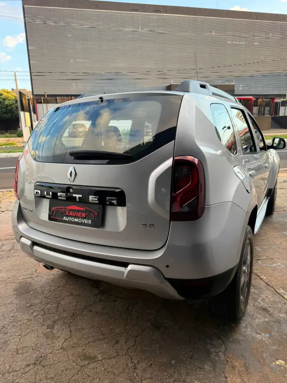 RENAULT Duster - Foto