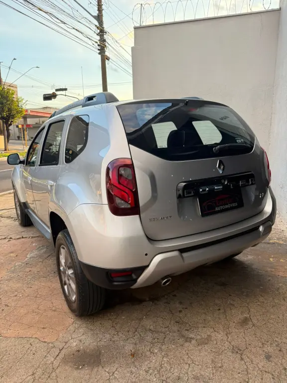 RENAULT Duster - Foto