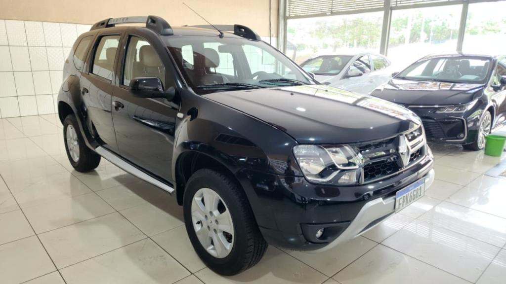 RENAULT Duster