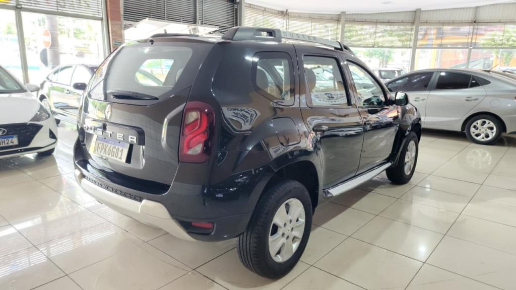 RENAULT Duster - Foto