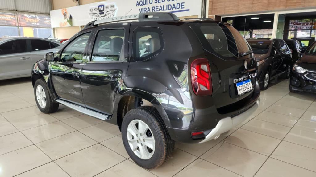 RENAULT Duster - Foto