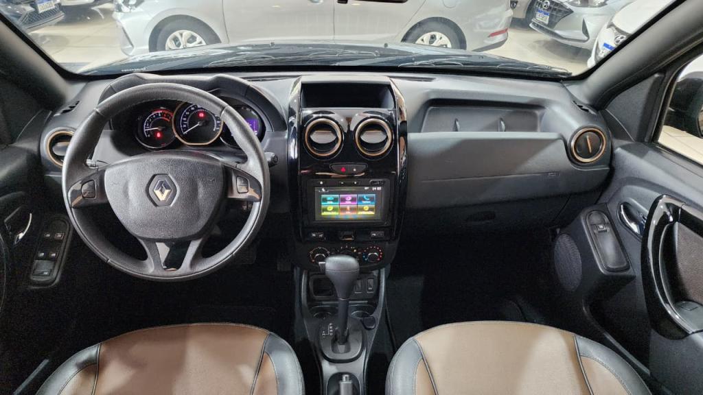 RENAULT Duster - Foto